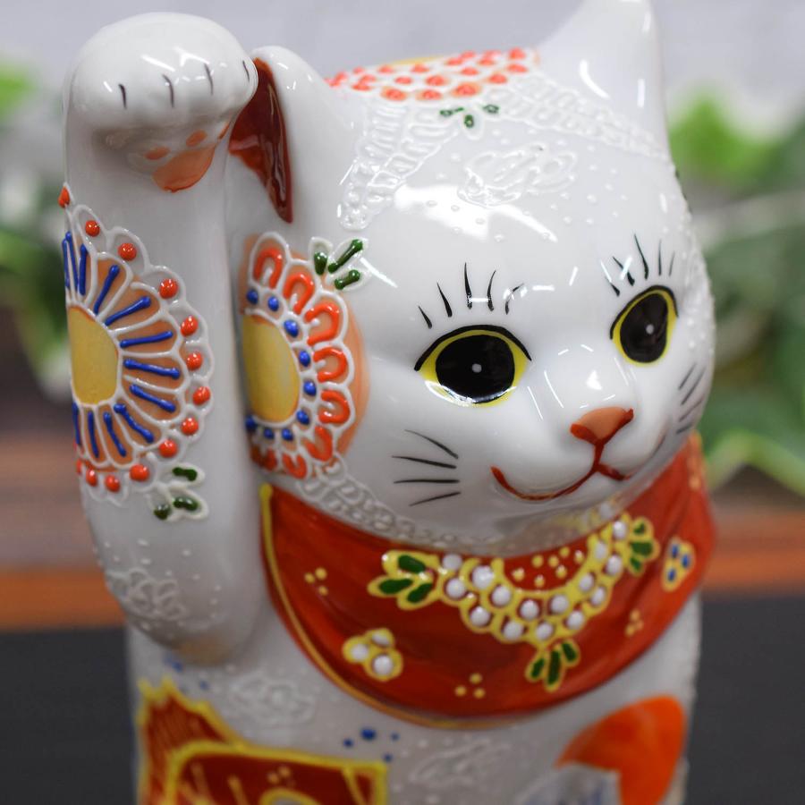九谷焼 開運 招き猫 置物 7号 右手招き猫 祝鯛 座布団付き 開店祝い