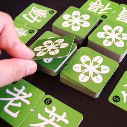 カードゲーム 奥野かるた店 反対語漢字合わせ 2枚のカードをつなぎ合わせて反対語を作るゲーム 年齢目安6歳位 Xff5e 0123 和雑貨のお店 和敬静寂 通販 Yahoo ショッピング