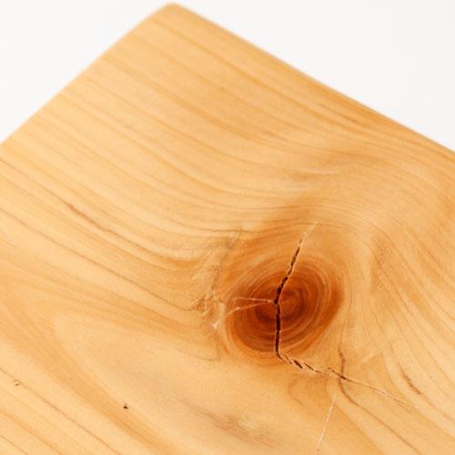 檜の幹の野趣に富んだ飾り台 木台（小） 福井県の工芸品 Cypress