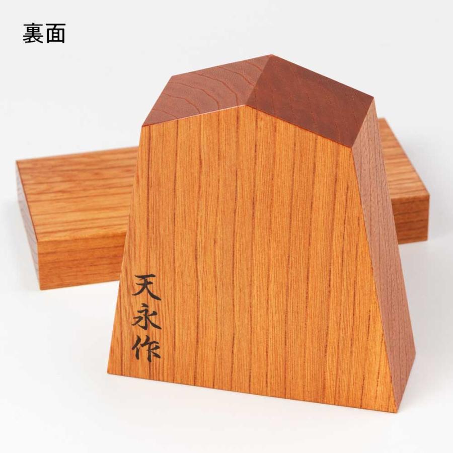 天童将棋駒の置物　猫　四寸飾り駒（高さ12.1cm）　山形県の伝統工芸品　店舗・オフィス・新築祝いに　Tendou-shougikoma, Wooden ornament｜wazakkawakei｜03