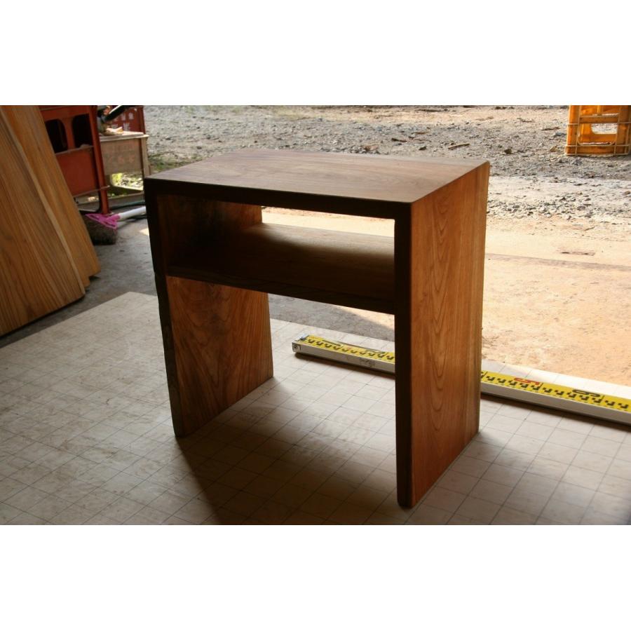 ケヤキ（欅）、サイドテーブル、ナイトテーブル、一人用ベンチ、使い方