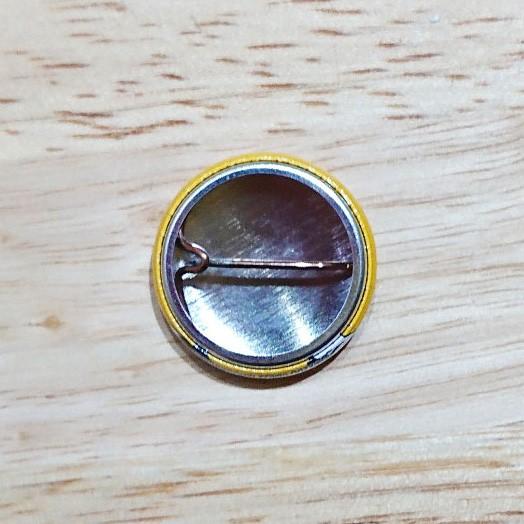 もくもくちゃん 缶バッジ 25mm なでなでしてほしいウサギ ぴんく