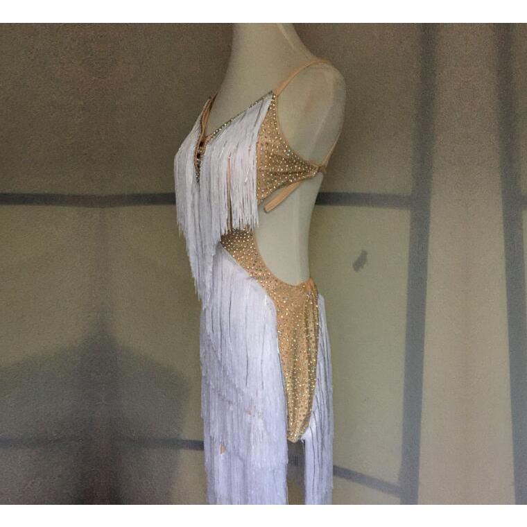 社交ダンスドレス 社交ダンス 衣装 モダンドレス 大きい裾 社交ダンス競技用のドレス ダンスウエア 練習服 競技着 演出用 衣装 社交ダンス 社交ダンスドレス 豪華 開場ドレス ワンピース