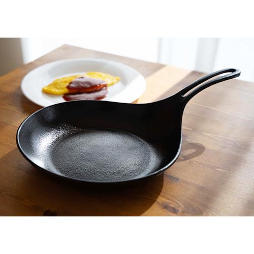 岩鋳 オムレット 22cm ブラック 南部鉄器 IH ガス オムレツ用