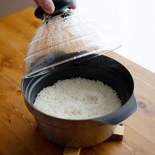 HARIO ハリオ フタがガラスの IH対応 ご飯釜 雪平 GIS-200 HARIO ハリオ フタがガラスの IH対応 ご飯釜 雪平 GIS-200