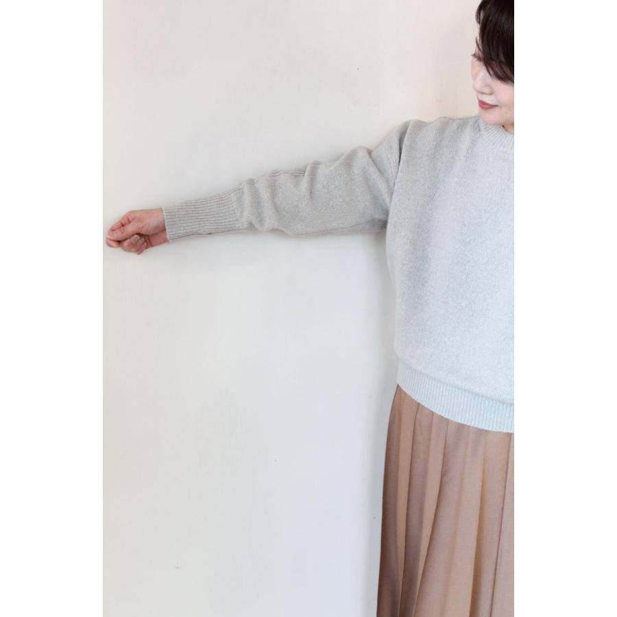 イエリ Ieri ウールヤーンクルーネックプルオーバー グレージュ 26 013 Creeks Online Shop Yahoo 店 通販 Yahoo ショッピング