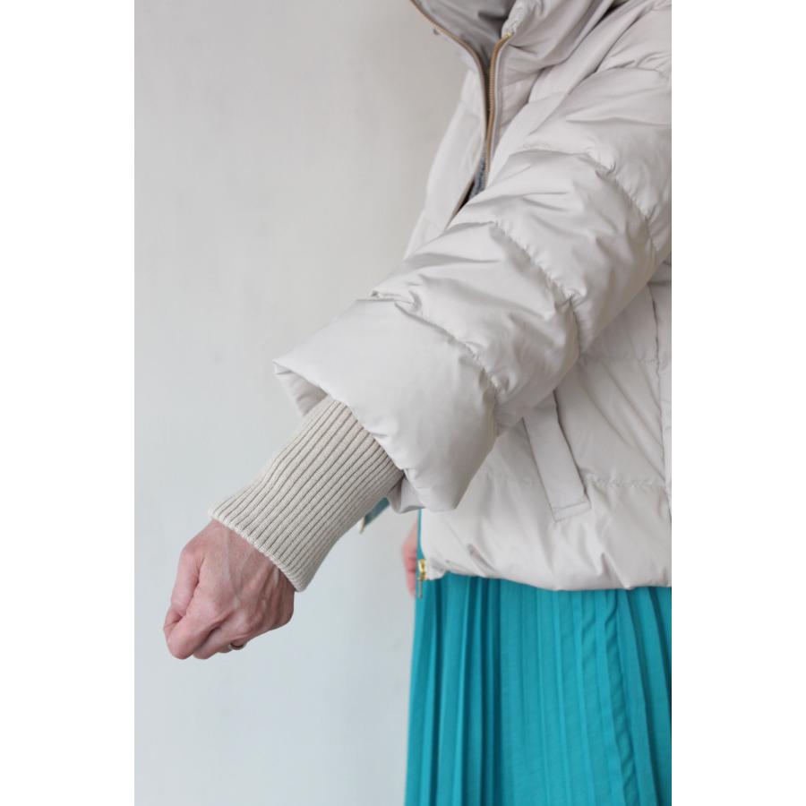 PASSIONE（パシオーネ） 袖リブダウンジャケット／アイボリー : CREEKS