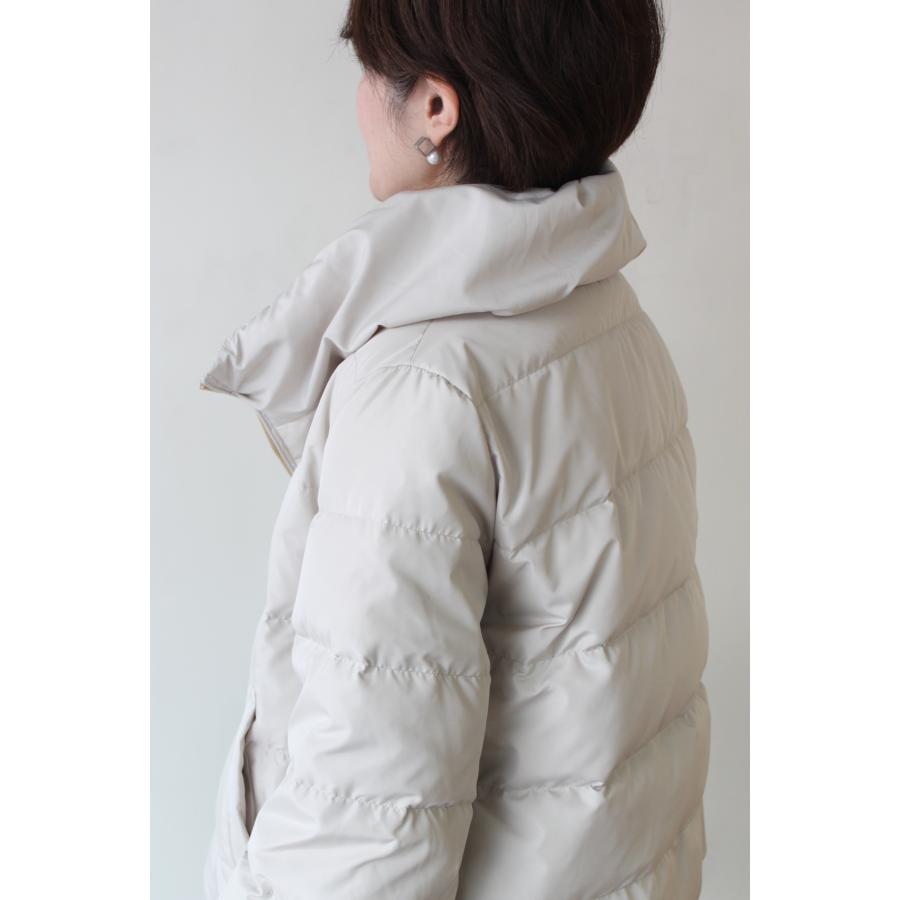 PASSIONE 袖リブ ダウンジャケット 38サイズ アイボリー ショート PASSIONE（パシオーネ） 袖リブダウンジャケット／アイボリー : CREEKS