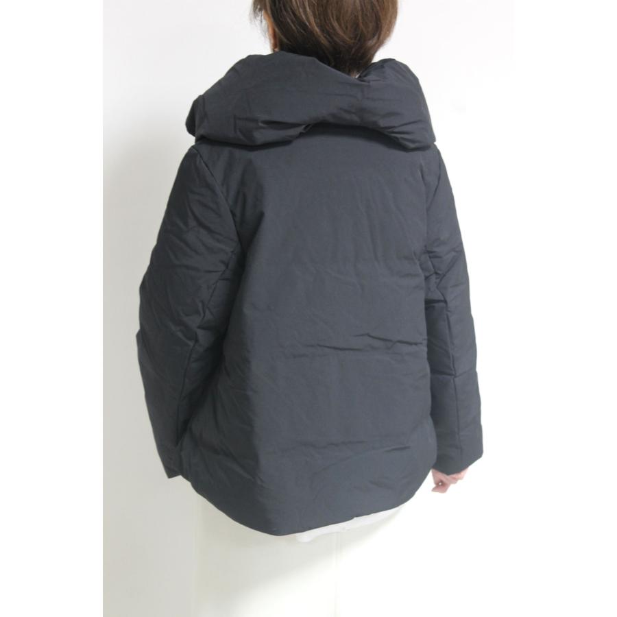 ドナマリ―（DONA MARIE）ショートダウンジャケット／ブラック : CREEKS