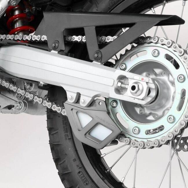 ZETA RACING ジータ レーシング チェーンガードブレース CRF250L