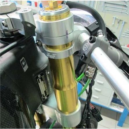 ブランド登録なし - Robby Moto Engineering ロビーモトエンジニアリング トリプルクランプ オフセット 色合い 色合い：しろがね色 ZX-10R KAWASAKI カワサキ 手持ち部分