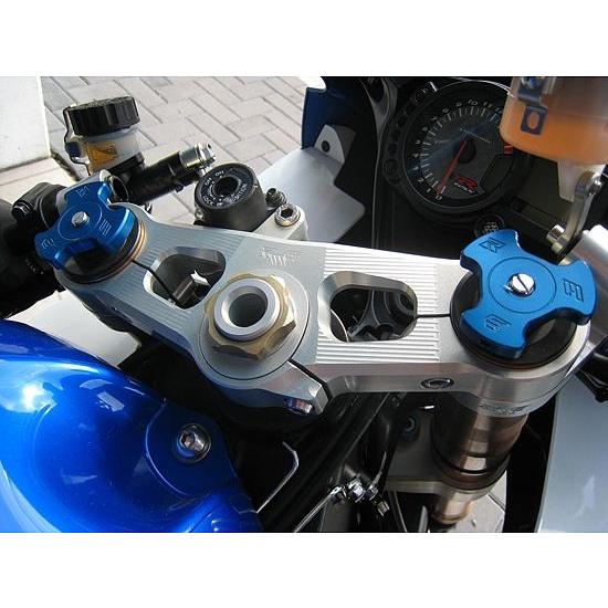 ブランド登録なし - Robby Moto Engineering ロビーモトエンジニアリング トリプルクランプ オフセット 色合い 色合い：しろがね色 GSX-R1000 SUZUKI スズキ 手持ち部分