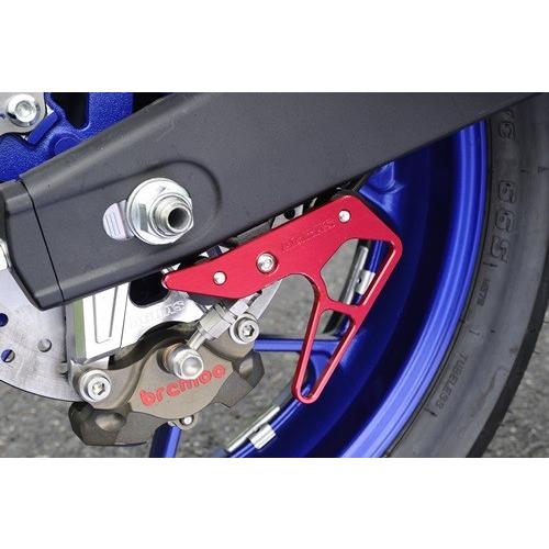 AGRAS アグラス チェーンガード付スタンドプレート 素材：カーボン / カラー：ゴールド YZF-R25 YZF-R3 YAMAHA ヤマハ チェーンガード フレーム_1