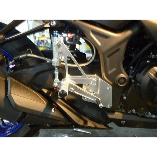 ブランド登録なし - K\u0026T ケイアンドティー レーシングバックステップ YZF-R25 YZF-R3 YAMAHA ヤマハ うしろ側足つき 足つき 足回転運動