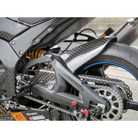 A-TECH エーテック チェーンガード 素材：ドライカーボンケブラー(DCK) クリアー塗装済み ZX-10R KAWASAKI カワサキ フレームの画像