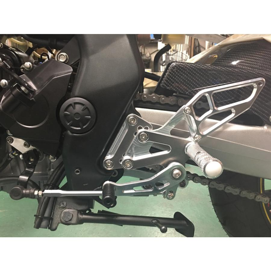 K-FACTORY ケイファクトリー ライディングステップ ストリート仕様 カラー：メタリックシルバー CBR250RR HONDA ホンダ バックステップ ステップ 足回り