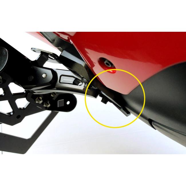 AELLA アエラ ショートナンバープレートホルダー PANIGALE V4 S