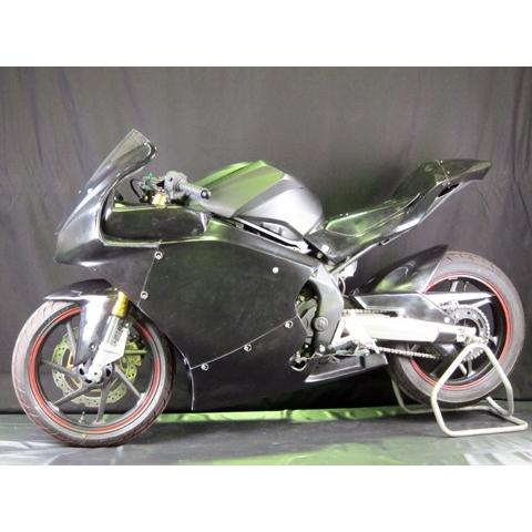 A-TECH（エーテック） レース用ダクトフルカウルSPL 4点セット 素材