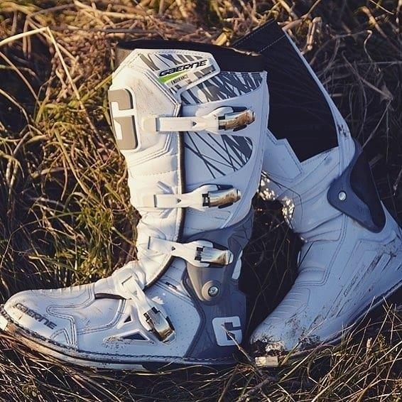 GAERNE（ガエルネ） FASTBACK(ファストバック) オフロードブーツ