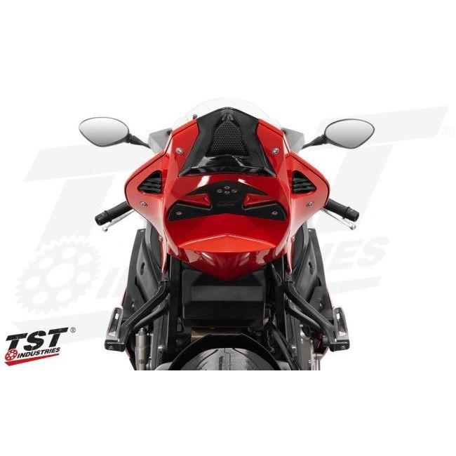 TST ティーエスティー プログラマブル／シーケンシャルLED一体型テール