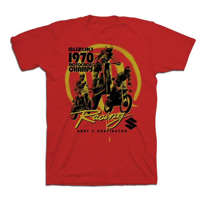US SUZUKI US SUZUKI:北米スズキ純正アクセサリー 1970 Champs Tシャツ【Tee】 SIZE：SML｜webike02