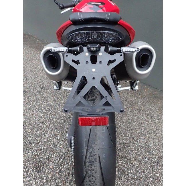 LighTech ライテック アジャスタブル ナンバー プレート ホルダー バージョン：コンプリート SPEED TRIPLE 1050 R RS S TRIUMPH トライアンフ ナンバーステーの画像