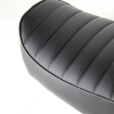 GOODS グッズ GOODSEAT SLENDER タックロール カラー：パンチング SR400 YAMAHA ヤマハ シート シート関連 外装_4