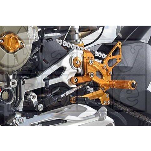 BABYFACE ベビーフェイス パフォーマンスステップキット カラー：シルバー StreetFighterV4 DUCATI ドゥカティ バックステップ ステップ 足回り