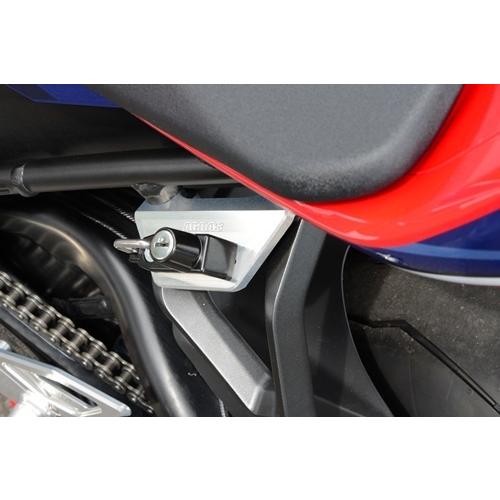 AGRAS アグラス ヘルメットホルダー タイプ：アルミステー／ブラック、ヘルメットロック／メッキ CBR1000RR-R HONDA ホンダ ヘルメットロック ヘルメット_1