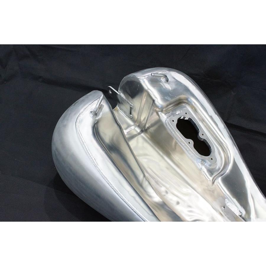 ハーレーダビッドソン　タンク Custom Factory Noy's カスタムファクトリーノイズ アルミストレッチ