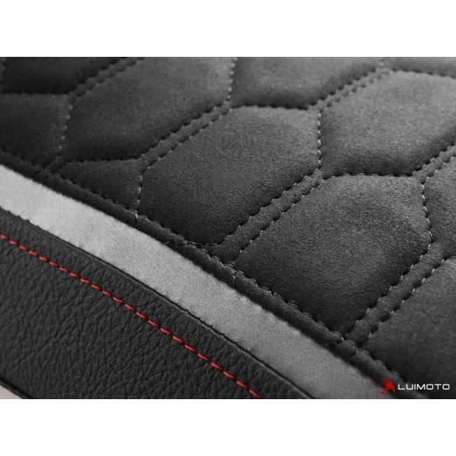 LUIMOTO ルイモト フロント シートカバー カラー：スウェード ブラック／エッジブルー／PRODIGY ブラック／TEC-GRIP／レッドステッチ DRAGSTER 800 シート関連_2