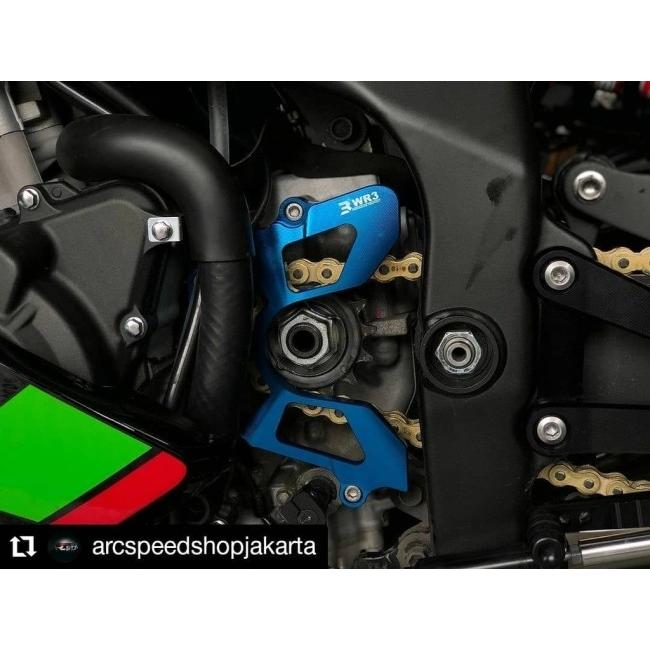 WR3 ダブルアールスリー スプロケットカバー カラー：ブルー ZX-25R KAWASAKI カワサキ 外装の画像