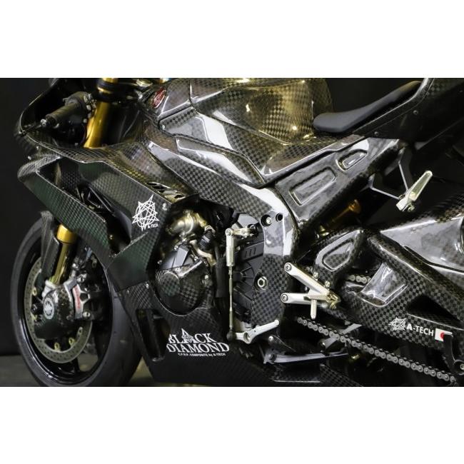 A-TECH エーテック フレームヒートガード 素材：DCK ドライカーボンケブラー / タイプ：左側 CBR1000RR-R HONDA ホンダ マフラーガード・ヒートガード マフラー_3
