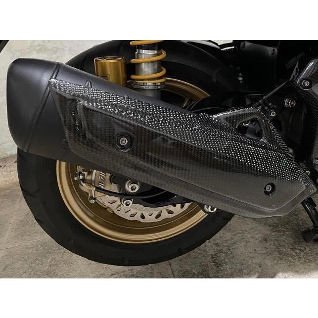 Carbon Variasi カーボンバリアシ マフラーヒートガード NMAX 155
