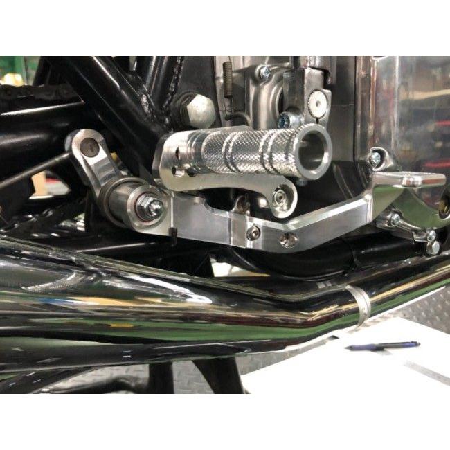 OVER classics オーヴァークラシックス リヤドラムブレーキ用4Pバックステップキット カラー：シルバー Z1 Z1000 KZ900 KAWASAKI カワサキ バックステップ_1
