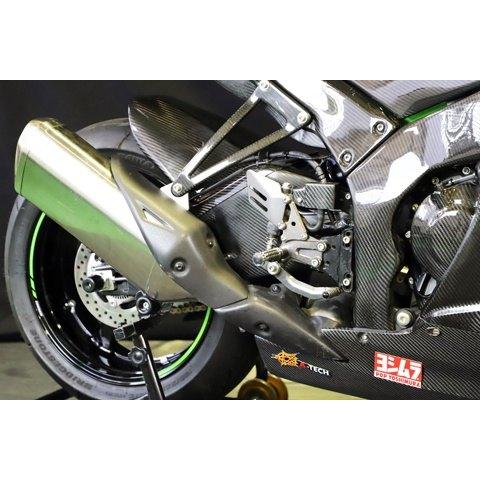 A-TECH エーテック スイングアームカバー 素材：KDC 開繊ドライカーボン / タイプ：左右セット Ninja ZX-10R KAWASAKI カワサキ 外装の画像
