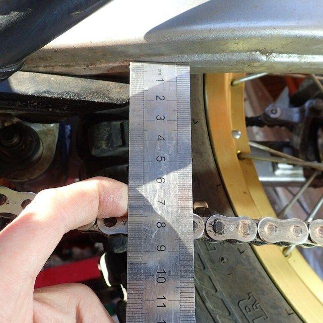 工房きたむら コウボウキタムラ チェーンテンショナー ローラーカラー：赤 セロー250 トリッカー YAMAHA ヤマハ アクスルブロック・チェーンアジャスター | ブランド登録なし | 12