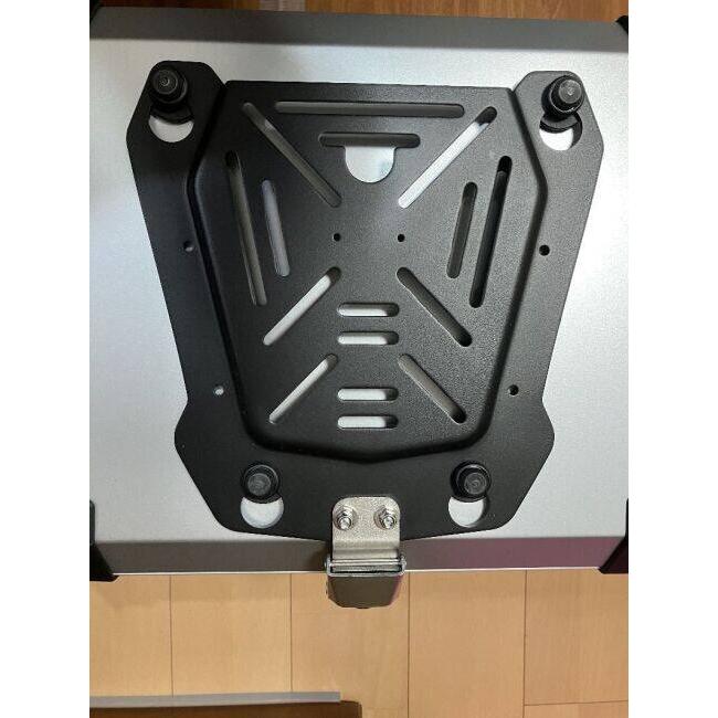 COOCASE クーケース Q3 アルミトップケース 65L カラー：シルバー HONDA ホンダ SUZUKI スズキ YAMAHA ヤマハ KAWASAKI カワサキ トップケース・テールボックス