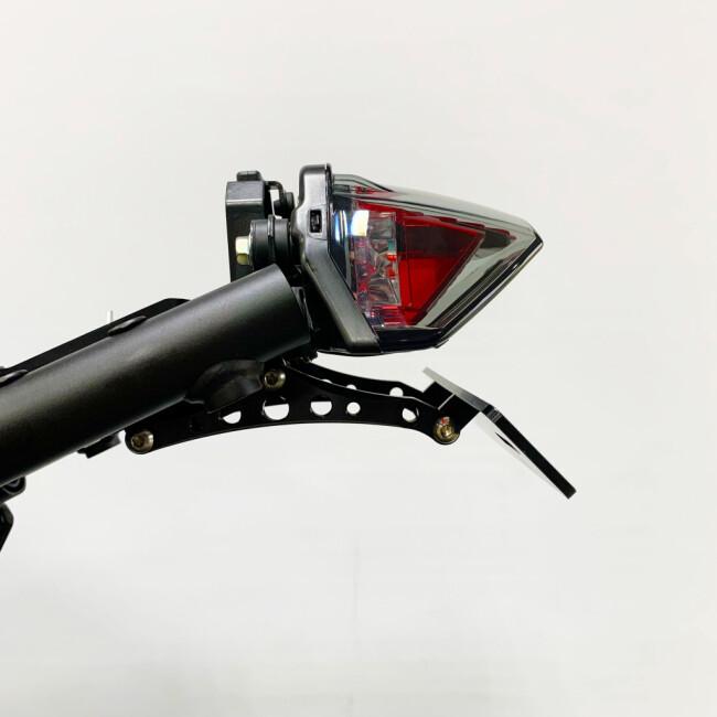 YMCK ヤマック CNCライセンスプレートホルダーV2 タイプ：ステンレスボルト仕様・純正ウィンカー対応 XSR900 GP YAMAHA ヤマハ ナンバープレートホルダー 外装 | ブランド登録なし | 02