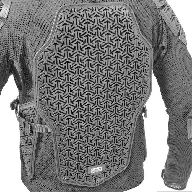 胸部用プロテクター SK-849 エニグマ　CE 2 規格　L サイズ 04-849 SK-849 エニグマ CE2 エアスルーアーマーベスト コミネ