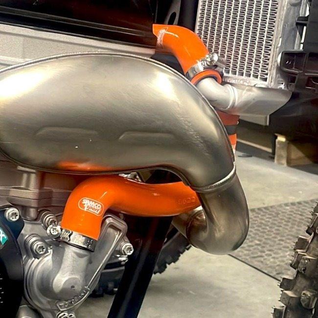 SAMCO - SPORT サムコスポーツ クーラントホース(冷却器配管) 色合い：オレンジ色 GASGAS 屁っ放り屁っ放り HUSQVARNA ハスクバーナ KTM 冷却器 落ち居るかかわり合い