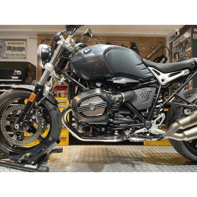 DK design ディーケーデザイン クラシックシリンダーヘッドカバー R nineT(14-20) カラー：シルバーゴールド BMW ブラック＋ホワイト nineT ヘッドカバー_2