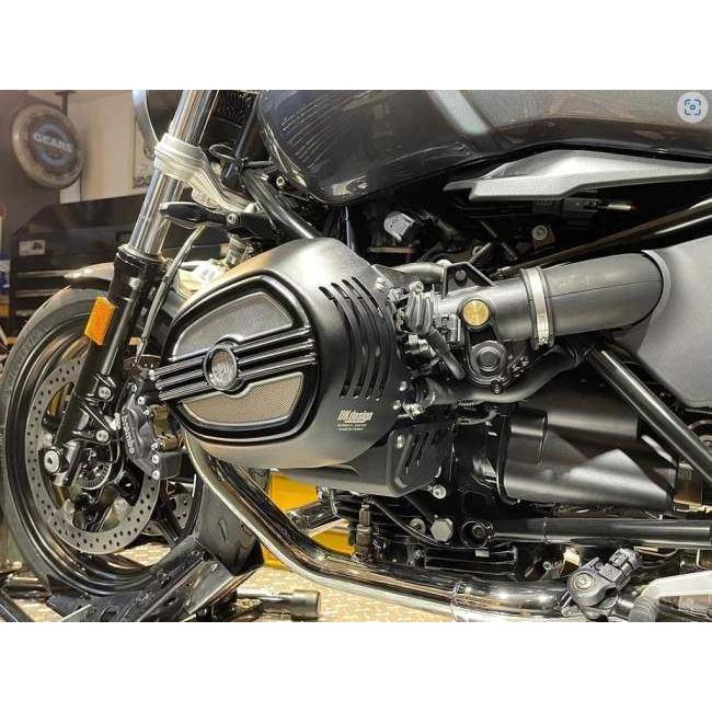 DK design ディーケーデザイン クラシックシリンダーヘッドカバー R nineT(14-20) カラー：シルバーゴールド BMW ブラック＋ホワイト nineT ヘッドカバー_4