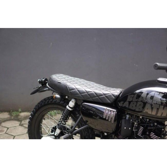 CustomKit カスタムキット Tracker Seat Diamond W175SE カラー：Black