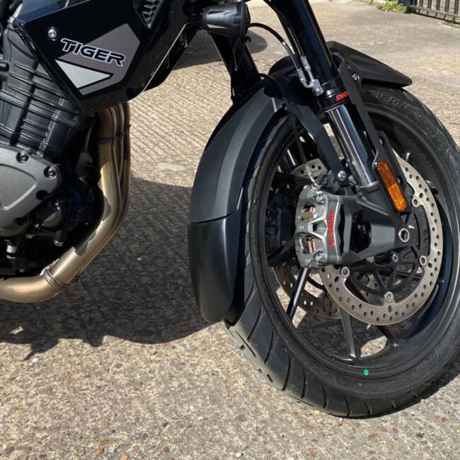 Puig プーチ エクステンドフェンダー(フロント) (Front fender extension) TIGER 1200 GT EXPLORER PRO TRIUMPH トライアンフ フロントフェンダー 外装_5