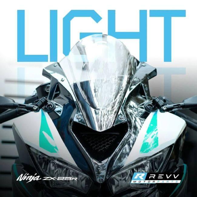 レブ Revv Windshield Color：Light Smoke ZX-25R ZX-4R ZX-4RR