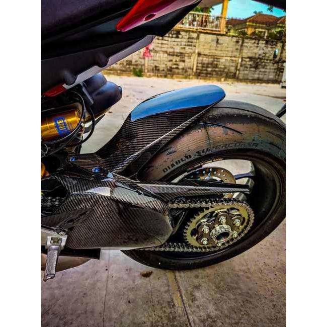 RPM CARBON アールピーエムカーボン チェーンガード付きリアフェンダー PANIGALE 仕上げ：ツヤなし / 仕様：鍛造カーボン Panigale V4 V4R V4S リアフェンダー