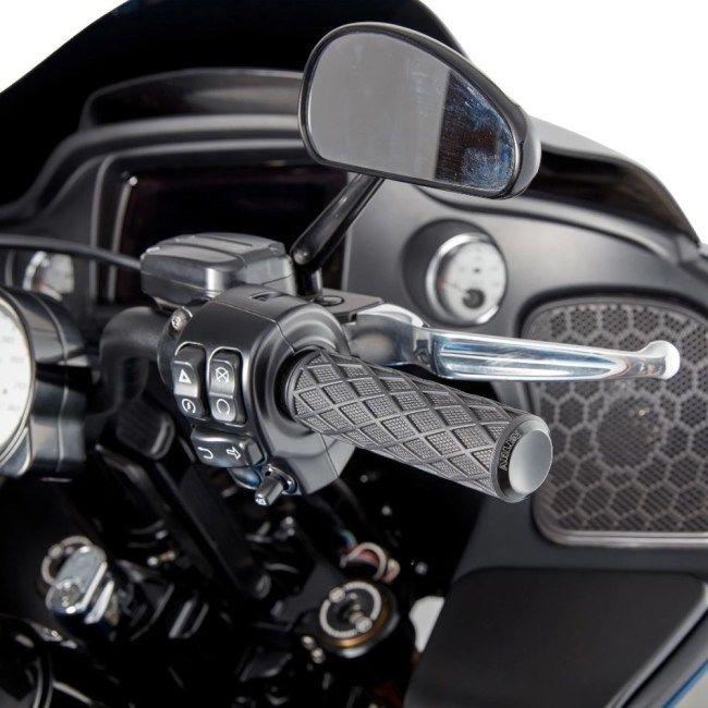 アレンネス（Arlen Ness） Diamond グリップ 仕上がり：ブラック(500