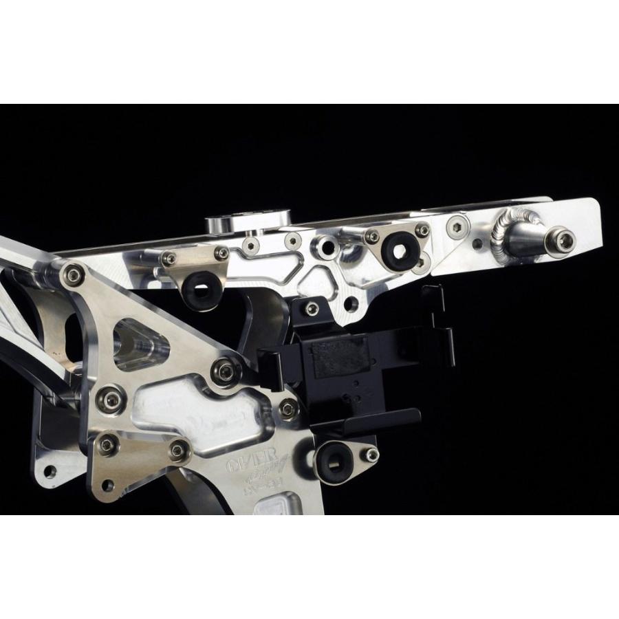 OVER オーヴァー バッテリーケース＆サイドカバーステーセット カラー：ブラックアルマイト サイドカウル・サイドカバー カウル関連 外装 | OVER RACING