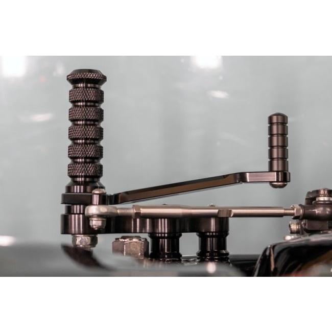 PMC ピーエムシー BILLETバックステップ TYPE-Z カラー：シルバー Z1 Z2 KZ900 Z750A4 Z750A5 Z750D1 KZ1000 KZ1000MKII Z750FX Z1-R KAWASAKI カワサキ 足回り | PMC | 05